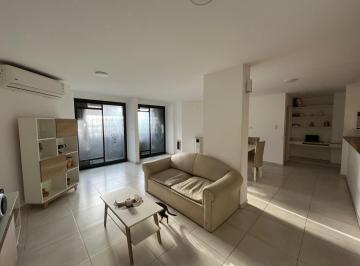 Departamento · 93m² · 3 Ambientes · Depto 2 Dor con Doble Balcón - Alberdi