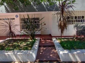 Casa de 5 ambientes, Córdoba · Vendo B° Ayacucho (3 Dorm.)