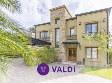 Casa · 390m² · 6 Ambientes · Casa en Venta - Barrio Saint Thomas Este, Canning