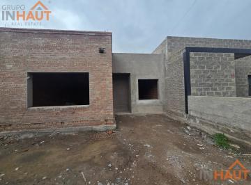 PH · 101m² · 4 Ambientes · 1 Cochera · PH en Venta en Planta Baja