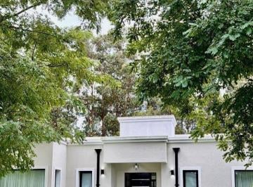 Casa · 120m² · 3 Ambientes · 4 Cocheras · Casa en Alquiler Barrio Privado Barrancas de San Benito 12 m
