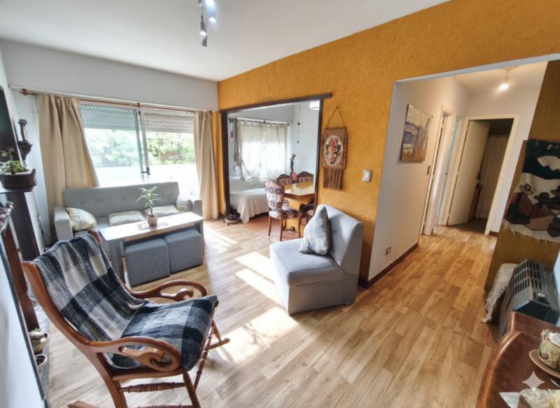 Departamento 3 amb, 53m² con cochera y balcón — San Carlos