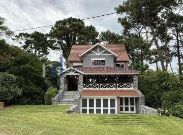 DEI-DEI-2000_2 · Casa en Venta 3 Dorm. en Pinamar Zona Golf Viejo