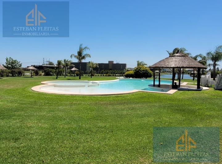 Terreno · 812m²