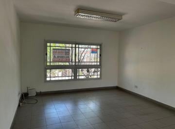 Oficina comercial de 1 ambiente, Hurlingham · Oficina en Primer Piso por Escalera. 28 m²