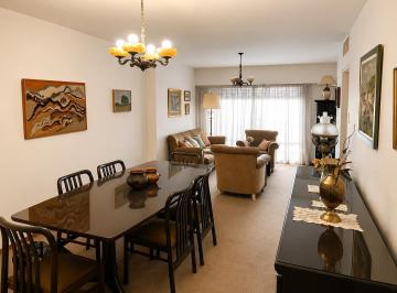 Departamento · 160m² · 4 Ambientes · 1 Cochera · Departamento Categoría en Venta Centro C/coch. Apto Credito