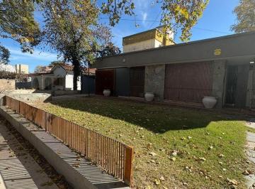 Departamento · 118m² · 4 Ambientes · 1 Cochera · Duplex en Venta 2 Dorm. Housing Arguello Cordoba