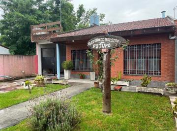 Ideal para familias que buscan solidez y espacio o inversores que priorizan la c · Casa Venta Los Polvorines Malvinas Argentinas Apto Credito Hipotecario