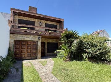 Casa · 280m² · 5 Ambientes · 3 Cocheras · Casa en Venta en Villa Ballester - 4 Dorm. - Lote: 375 m²