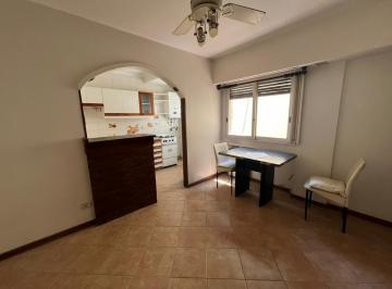 Departamento · 42m² · 2 Ambientes · Botánico, Amplio 2 Ambientes 42 m² a 2 Cuadras de Av del Libertador y 2 Cuadras de Av Las Heras