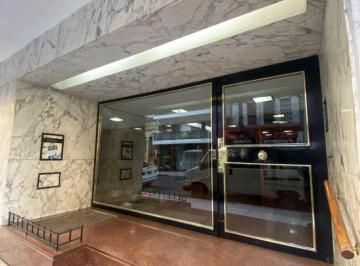 Departamento · 64m² · 3 Ambientes · Excelente 3 Amb Amplio C/balcón y Baulera - Cocina Office