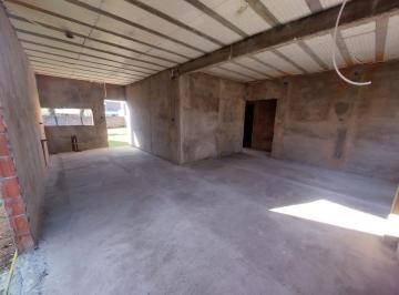 Casa · 92m² · 4 Ambientes · Casa de Tres Dorm. en Venta a Terminar con Todos Los Servicios