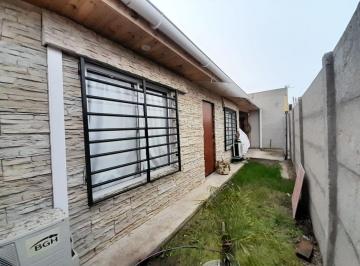 Casa de 2 ambientes, San Vicente · Venta de Casa en San Vicente, 2 Ambientes con Quincho y Pileta