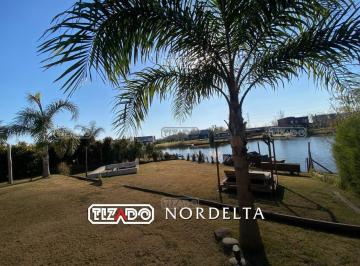 Casa · 215m² · 4 Ambientes · 1 Cochera · Casa en Venta en San Benito, Villanueva, Tigre