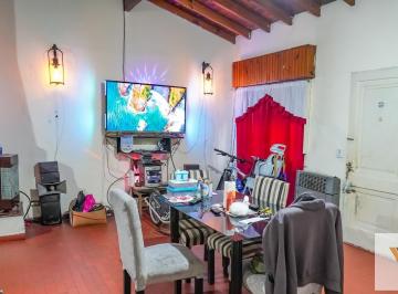 Casa · 110m² · 4 Ambientes · Casa en Venta - 2 Dorm. 2 Baños - Moreno