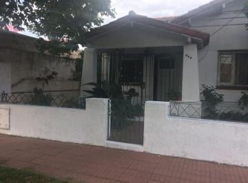 Casa de 3 ambientes, Lomas de Zamora · Chalet con Amplio Lote