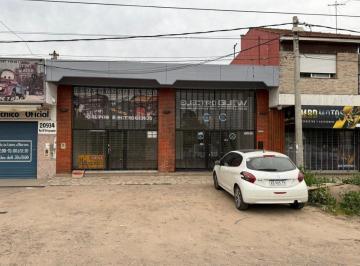 Local comercial , Almirante Brown · Dos Locales + Galpón Sobre Av Yrigoyen