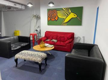 Oficina comercial · 200m² · Alquiler por Puesto en Oficina Coworking - Sarmiento 300
