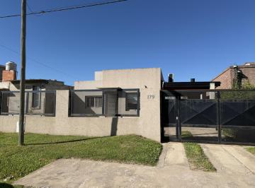 Casa · 76m² · 3 Ambientes · 2 Cocheras · Casa en Tierra de Sueños 3