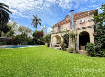 Casa · 425m² · 9 Ambientes · 2 Cocheras · Casa en Vicente López