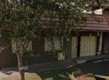 Casa · 329m² · 4 Ambientes · Casa Uso Comercial - Lote Apto Desarrollo 10 X 32,97 Sup 329 m²