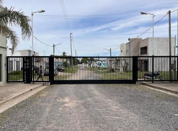 Terreno · 200m² · 609y5 Bis (Uf.10) Santa Elena