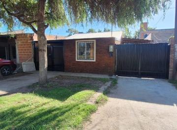 Casa · 110m² · 6 Ambientes · 1 Cochera · Casa en Granadero Baigorria