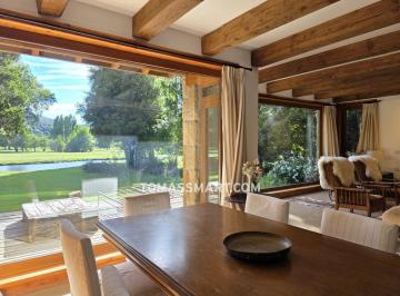Casa · 320m² · 6 Ambientes · 2 Cocheras · Casa - Arelauquen Golf