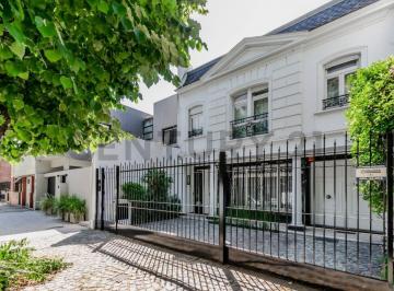 Casa · 334m² · 5 Ambientes · 2 Cocheras · Venta Casa Villa Devoto