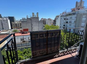 Departamento de 3 ambientes, Parque Patricios · Venta Dpto de 3 Ambientes 70 m² Cen Alberti 2100, Piso 6 Al Frente con Dos Baños Apto Crédito