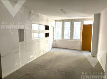 Oficina comercial · 60m² · 3 Ambientes · Oficina en Microcentro Sita en Viamonte Esquina San Martin