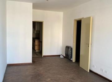 Departamento · 90m² · 5 Ambientes · Departamento de Categoría en Galería Mitre - Centro