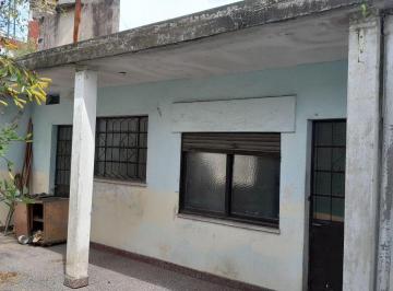 Casa de 3 ambientes, Avellaneda · Casa en Venta Oportunidad!