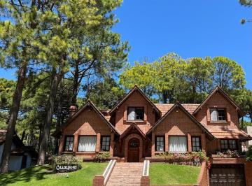 Casa · 260m² · 4 Ambientes · 1 Cochera · Casa en Alq. Temporario en Pinamar, Costa Atlántica, Buenos Aires