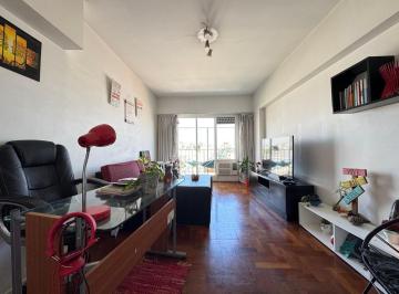Departamento · 63m² · 4 Ambientes · Amplio 4 Ambientes o 3 con Escritorio / Dependencia