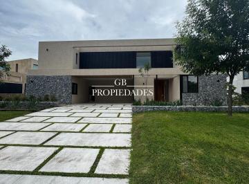 GBB-GBB-1623_2 · Venta de Casa 7 Ambientes, 4 Dorm., en Pilara, Pilar