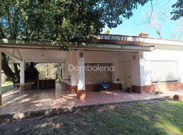 Quinta vacacional · 188m² · 3 Ambientes · Casa Quinta en Alquiler en Moreno, G. B. a. Zona Oeste, Argentina