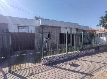 Casa · 135m² · 4 Ambientes · 1 Cochera · Casa en Lomas de Zamora Oeste