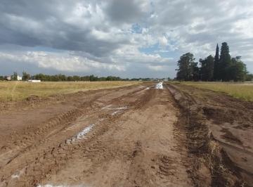 Terreno · 586m² · Funes Venta Terreno Uso Comercial y Desarrollo Esquinero Av Fuerza Aerea y Los Girasoles