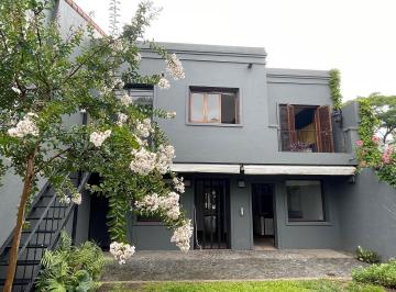 Casa · 254m² · 6 Ambientes · Casa en Venta San Isidro Vias a Libertador