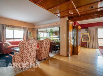 Departamento · 195m² · 5 Ambientes · 1 Cochera · Departamento en Quilmes 4 Dorm. con 1 Cochera Piso 5