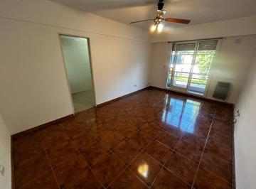 Departamento de 2 ambientes, Quilmes · Quilmes - Venta Depto 2 Amb Al Frente