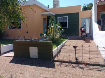 Casa de 2 ambientes, Córdoba · Casa con 2 Dorm. en Venta con 250 m² en Residencial América