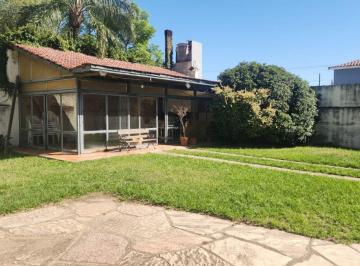 Casa de 6 ambientes, Córdoba · Casa con 855 m² en Venta con 3 Habitaciones en Cerro de Las Rosas