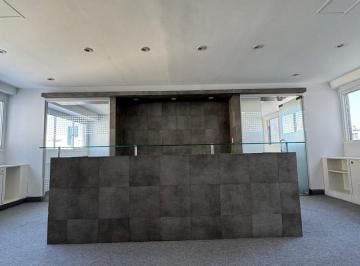 Oficina comercial · 180m² · 5 Ambientes · 2 Cocheras · Oficina en Microcentro