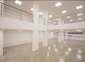 Oficina comercial · 532m² · Excelente Oficina de 532 m² Refaccionada a Nuevo en Recoleta! Venta