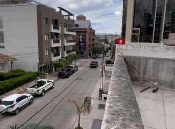 Departamento · 110m² · 2 Dormitorios · 1 Cochera · 🌟 Gran Oportunidad – Pleno Centro de Villa Carlos Paz🏢 Departamento