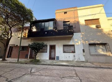 Casa · 150m² · 5 Ambientes · Venta Casa Apto Crédito Flores