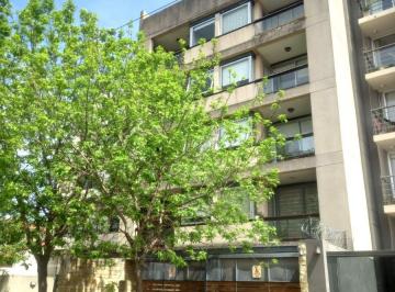 Departamento de 1 ambiente, Morón · Apto Credito Hipotecario - Monoambiente con Cochera // Aristobulo del Valle 553