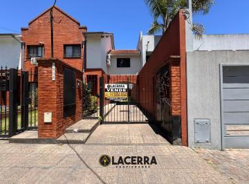 PH · 104m² · 4 Ambientes · 1 Cochera · PH en Villa Ballester Zona Holters